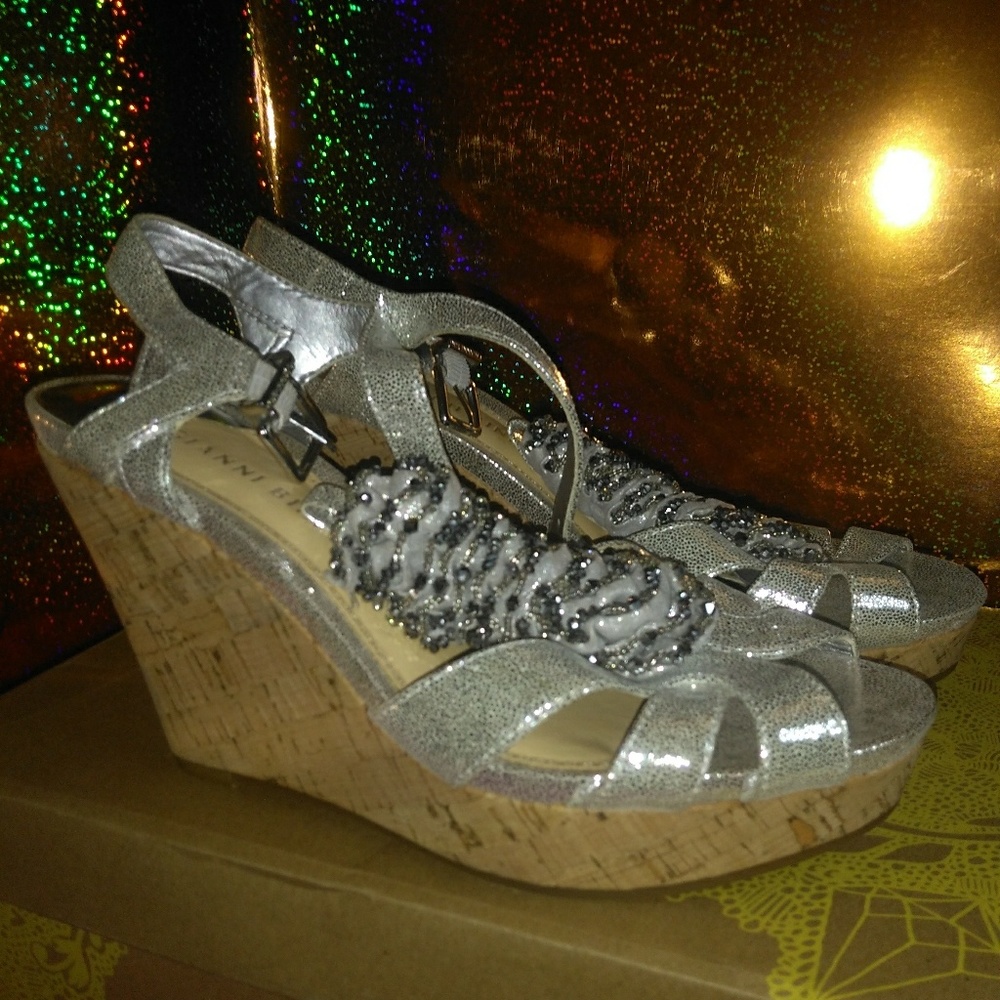 Very cute silver sparkling wedges